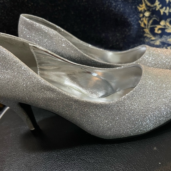 Sparkle silver pumps - Picture 3 of 8
